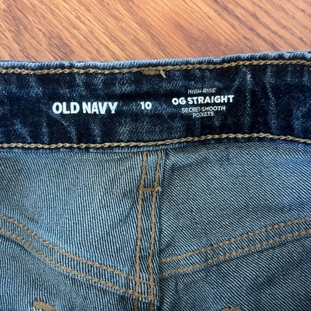Old Navy Dark Blue Cropped Ankle Jeans - Picture 2 of 4